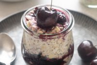 Sweet Cherry Overnight Oats