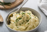 Quick and Creamy Instant Pot Mashed Potatoes