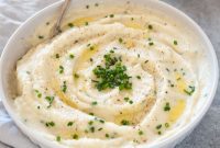 Creamy Garlic Mashed Cauliflower