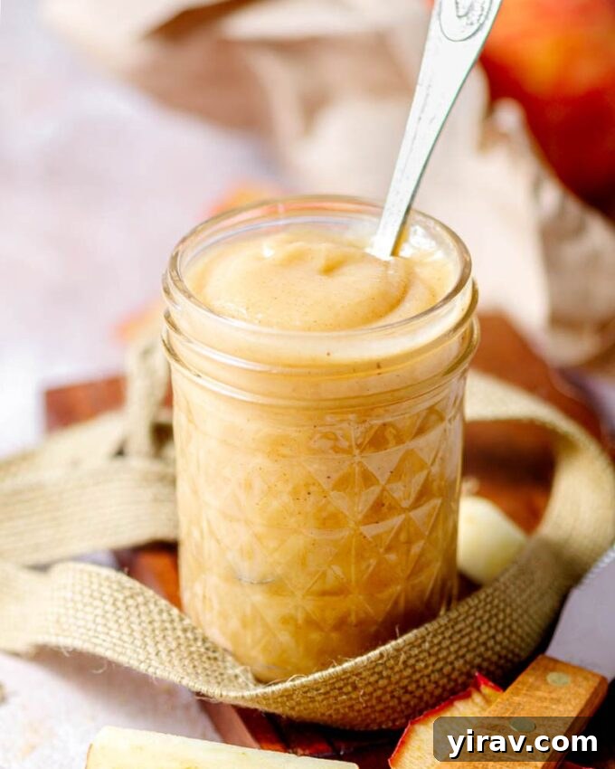 Homemade apple curd