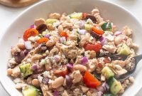 Mediterranean Tuna and White Bean Salad with Lemon Dressing